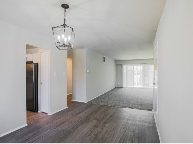 209 pickwick apartments baltimore md trulia