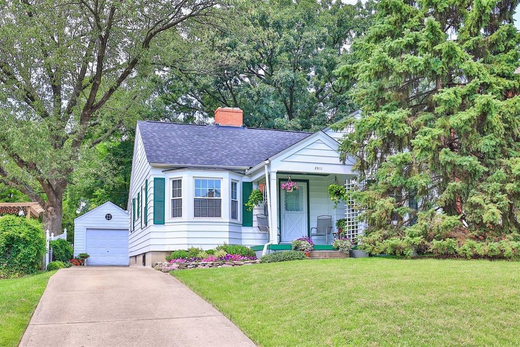 2911 Elmo Pl, Middletown, OH 45042