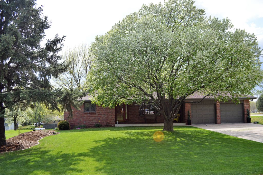 507 Russell St, Firth, NE 68358 Trulia