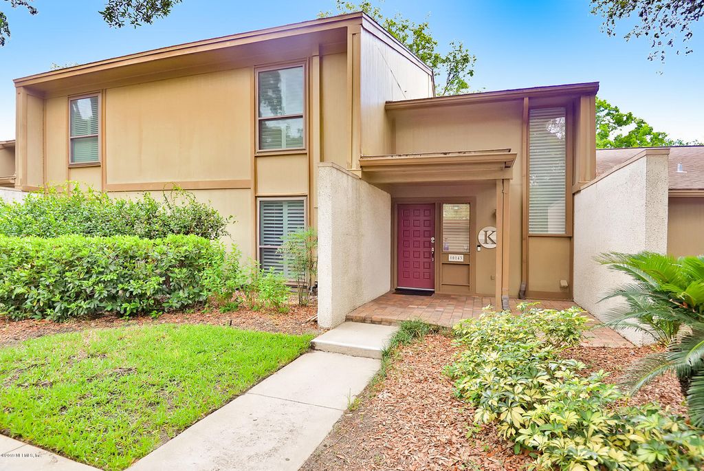 10143 CROSS GREEN Way UNIT 106, Jacksonville, FL 32256