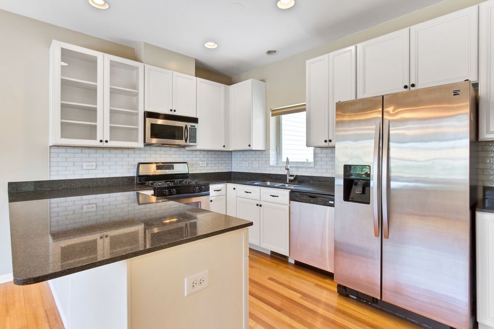 255 South Blvd, Oak Park, IL 60302