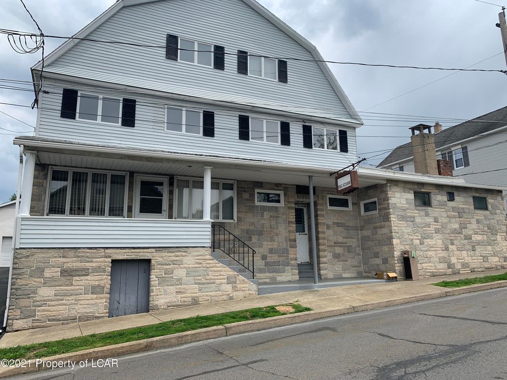 120-122 Hemlock St, Wilkes Barre, PA 18702