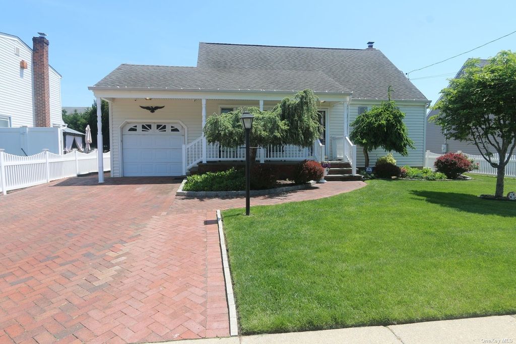 82 Midwood Avenue, Farmingdale, NY 11735 MLS 3554377 Trulia