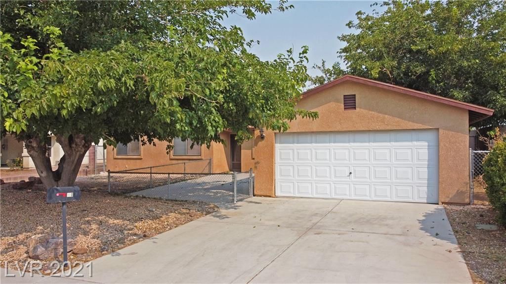 960 Daytona St, Pahrump, NV 89048