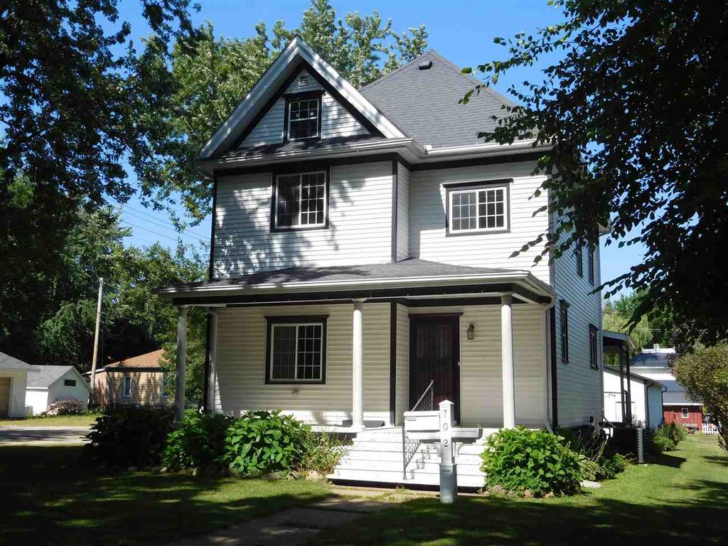 702 2nd St E, Cresco, IA 52136 Trulia