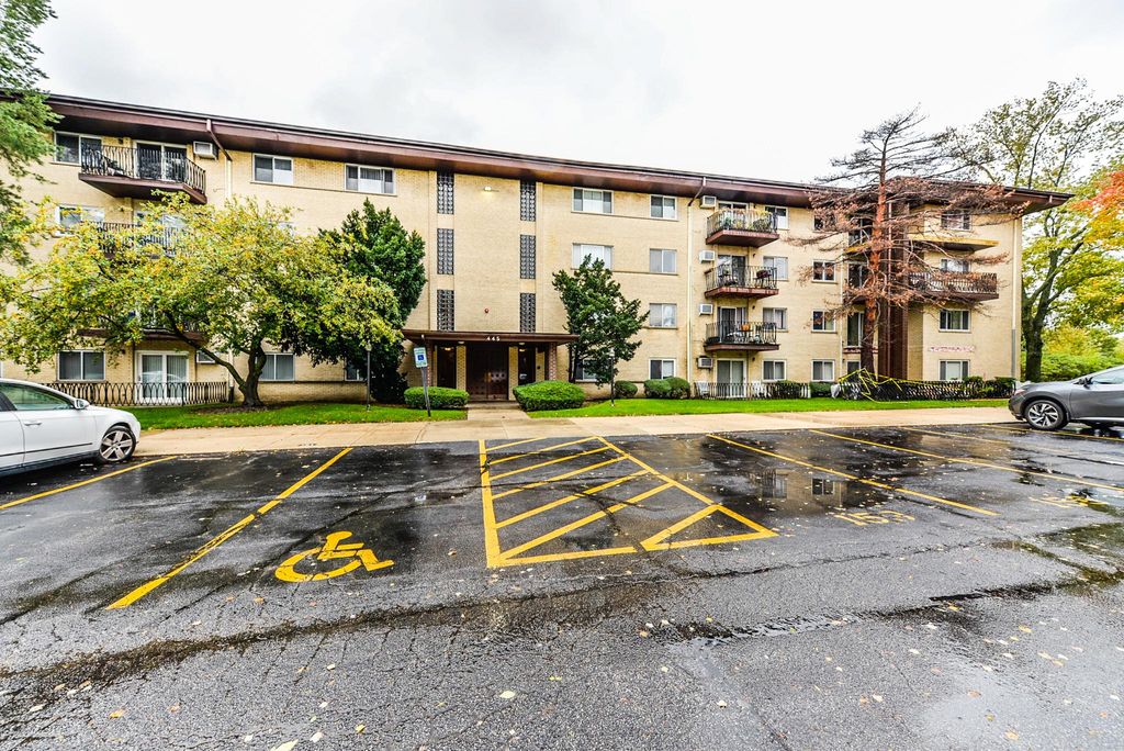 106-445 Cleveland Ave #106, Arlington Heights, IL 60005