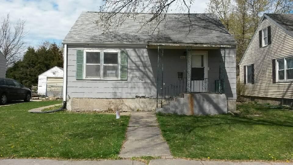 3020 21st St, Columbus, NE 68601