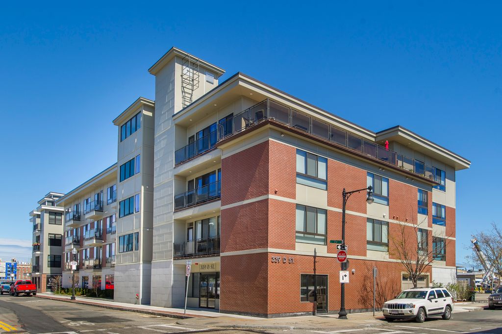 339 D St, Boston, MA 02127