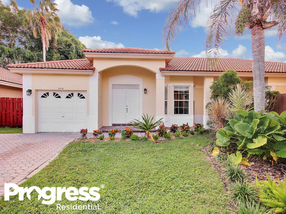 9216 SW 213th Ln, Miami, FL 33189