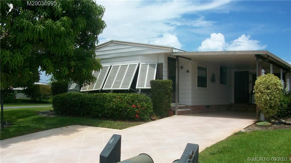 7761 SE Shenandoah Dr, Hobe Sound, FL 33455