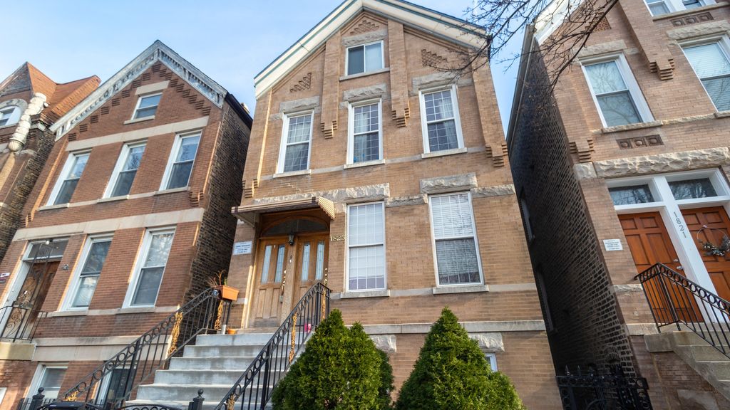 1825 N Hermitage Ave, Chicago, IL 60622