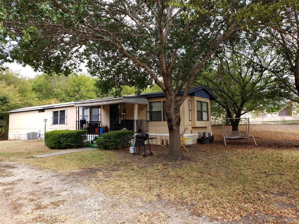 599 Brothers Blvd, Red Oak, TX 75154