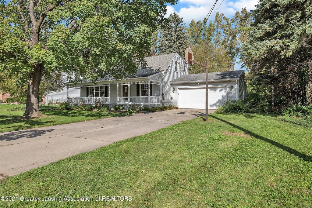 6804 Roanoke Way, Lansing, MI 48917