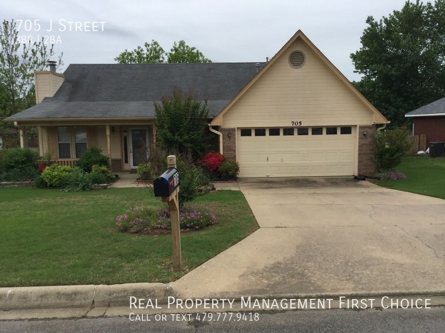 705 J St, Barling, AR 72923 See Est. Value, Schools & More