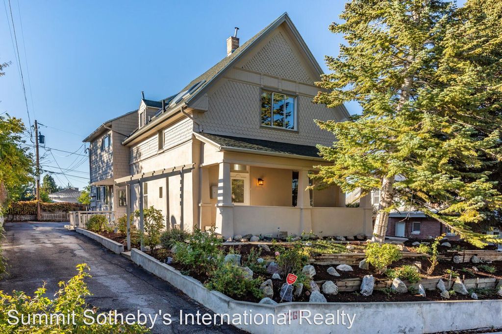 1260 E Emerson Ave #1, Salt Lake City, UT 84105