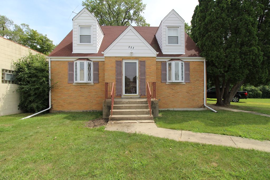 117 S Northwest Hwy, Palatine, IL 60074