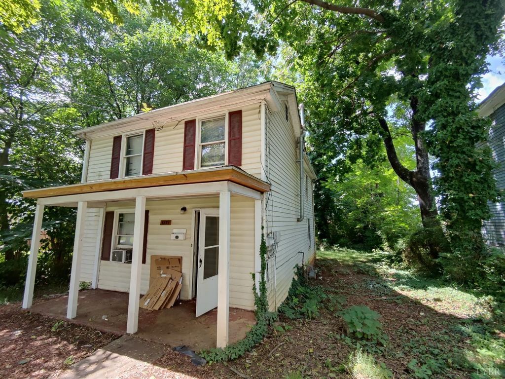 1215 Fillmore St, Lynchburg, VA 24501