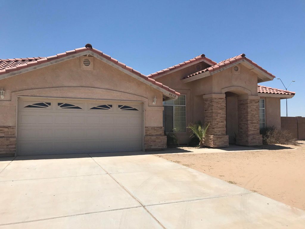 4618 S Gazania Ave, Yuma, AZ 85365