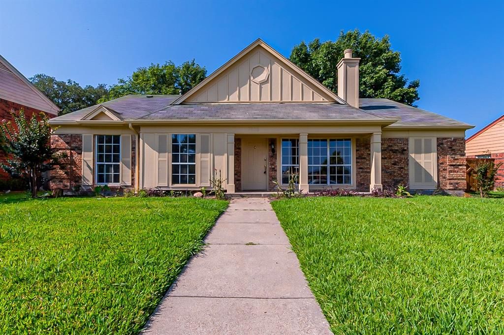 7618 Bayview Dr, Rowlett, TX 75088