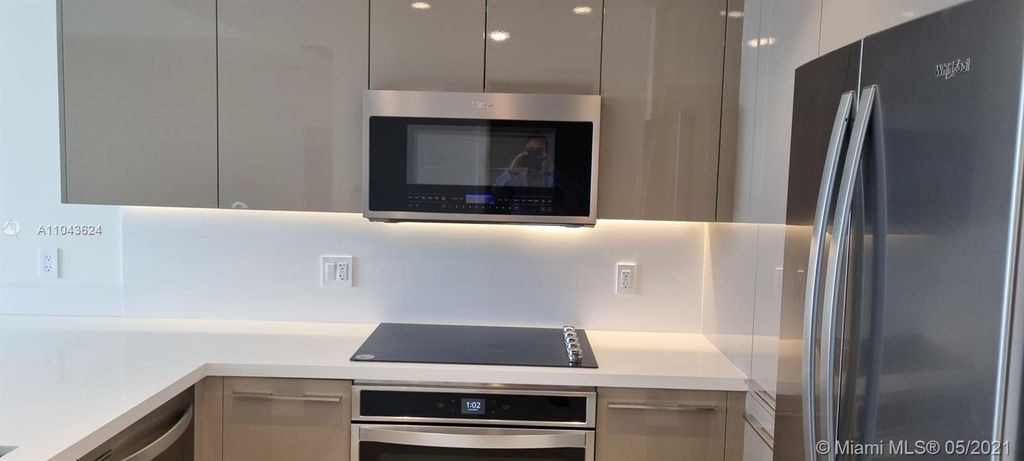2000 Metropica Way #2105, Sunrise, FL 33323