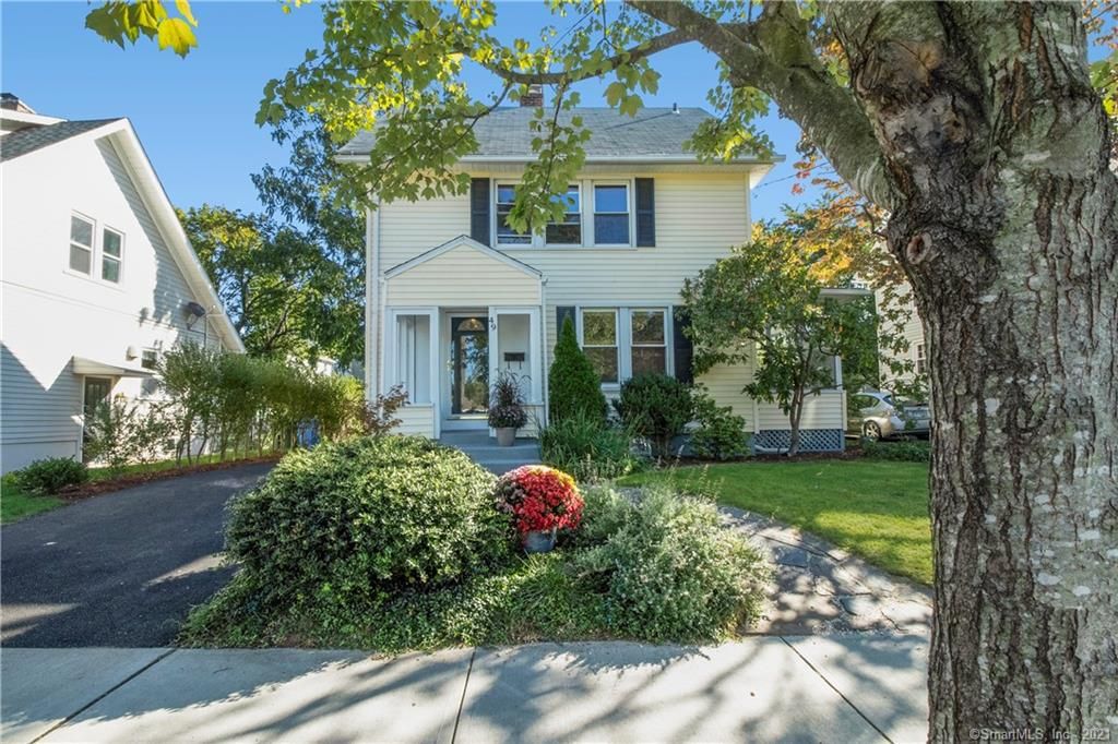49 Clifford St, Hamden, CT 06517