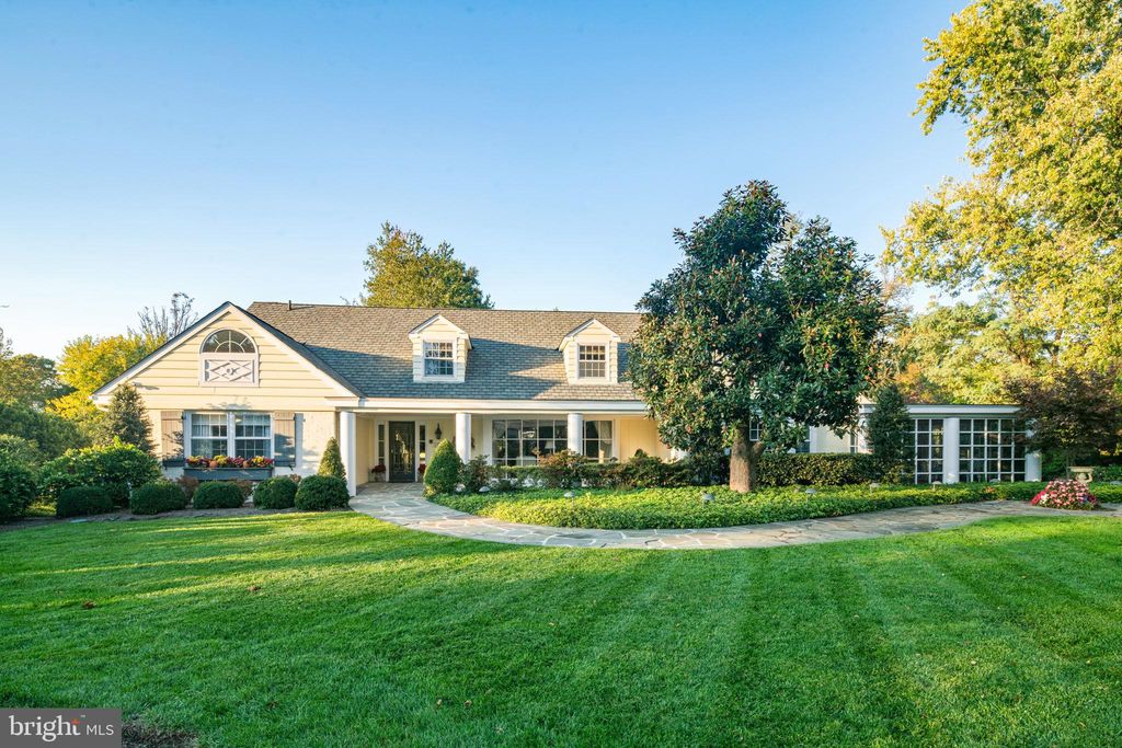 185 Winding Way, Haddonfield, NJ 08033