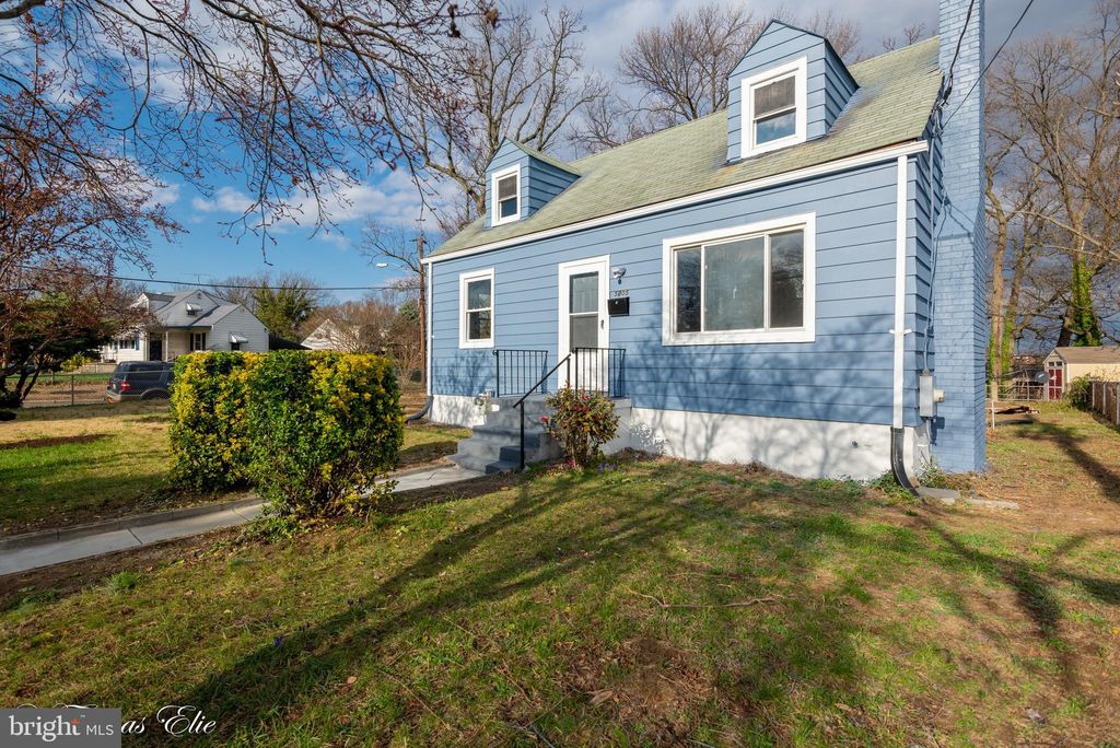 5005 56th Pl, Hyattsville, MD 20781