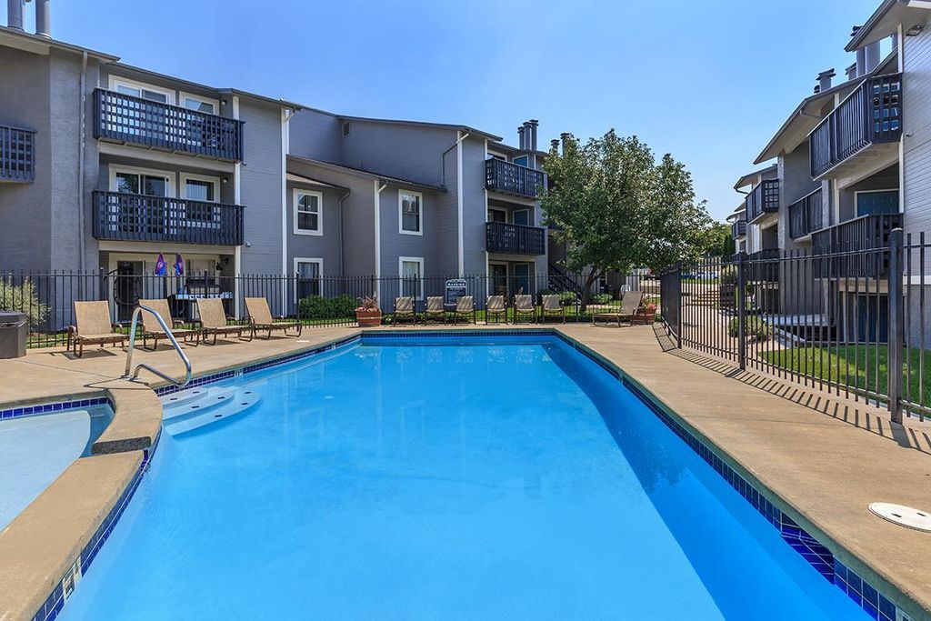 175 N Murray Blvd, Colorado Springs, CO 80916