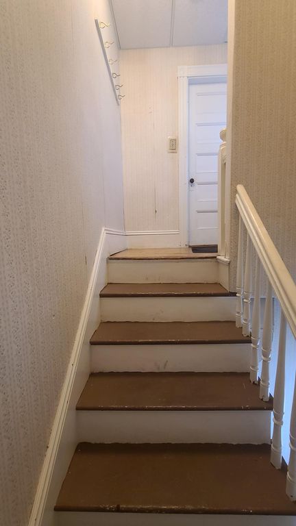 133 Empire St, Lynn, MA 01902