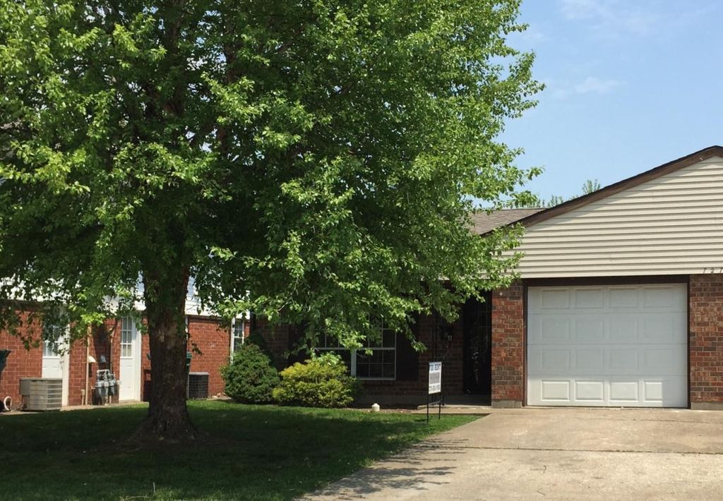 727 Harvard Dr, Owensboro, KY 42301