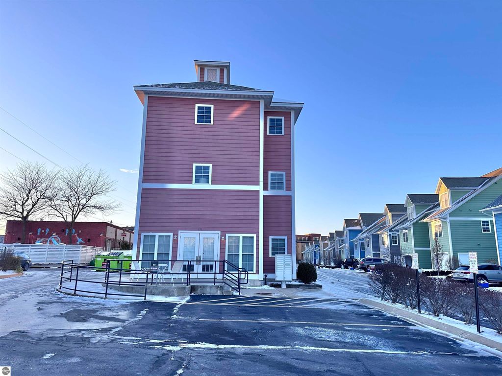 234 Midtown Dr B, Traverse City, MI 49684 Trulia