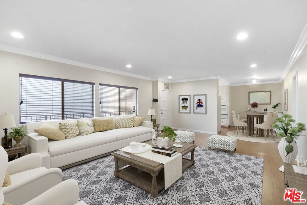 5354 Lindley Ave #309, Encino, CA 91316