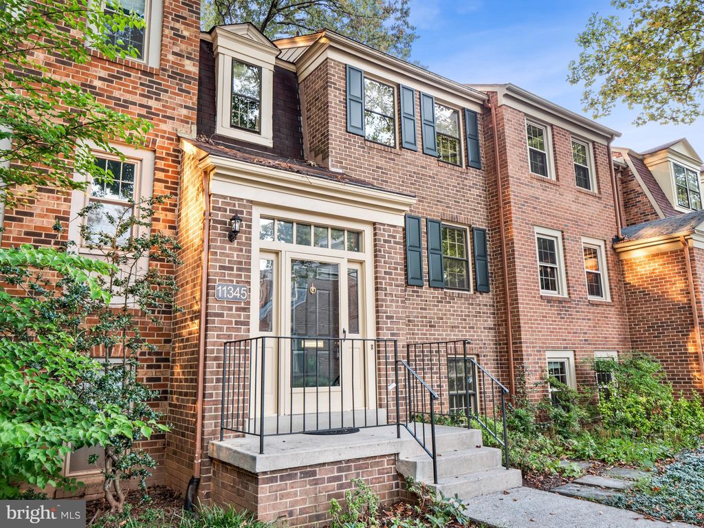 11345 Empire Ln, Rockville, MD 20852