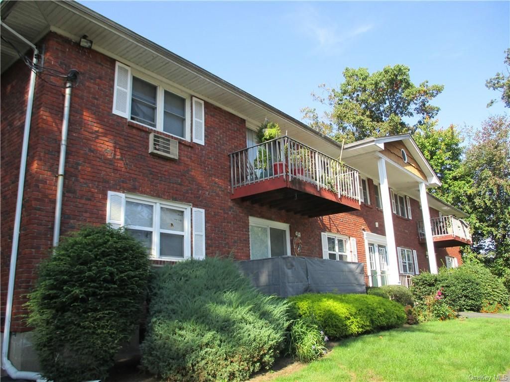 86 Demarest Ave #3, West Nyack, NY 10994