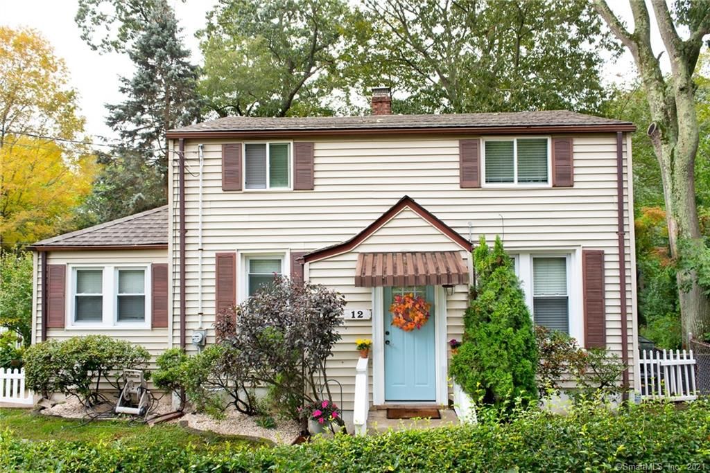 12 Manhassett Trl, Shelton, CT 06484