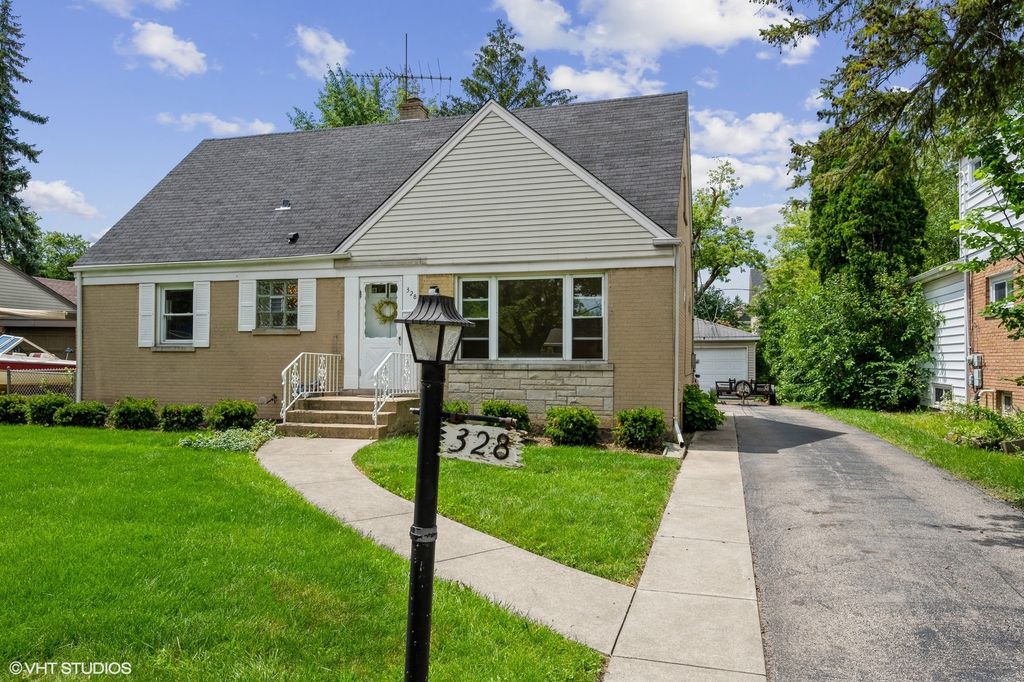 328 Harlem Ave, Glenview, IL 60025