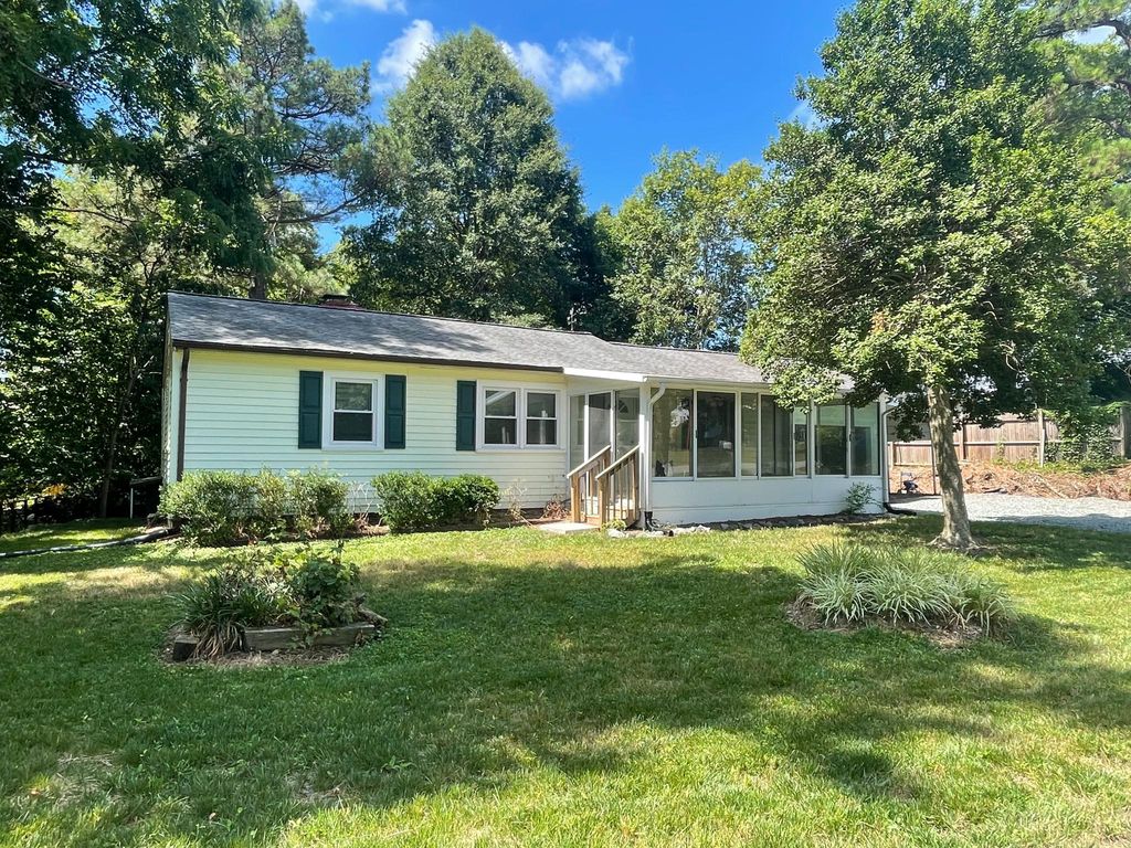 1017 Noah Rd, Graham, NC 27253 - See Est. Value, Schools & More
