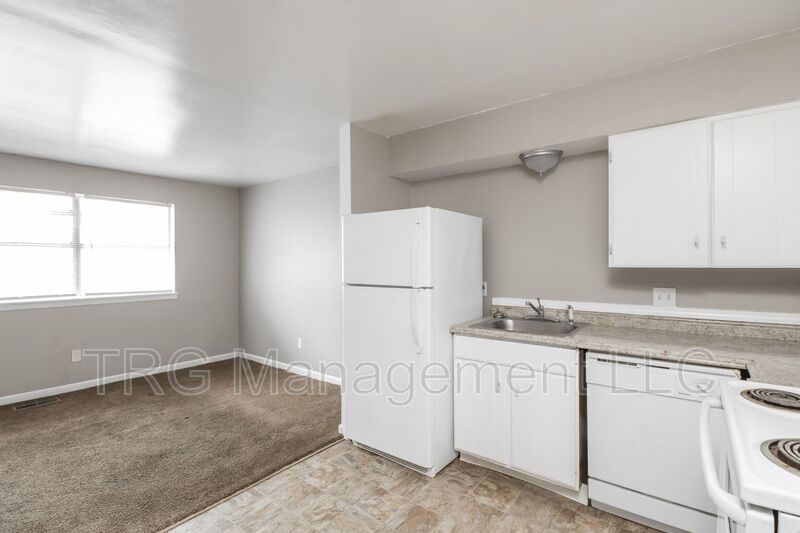 1031 S Glenn Ave #3, Wichita, KS 67213