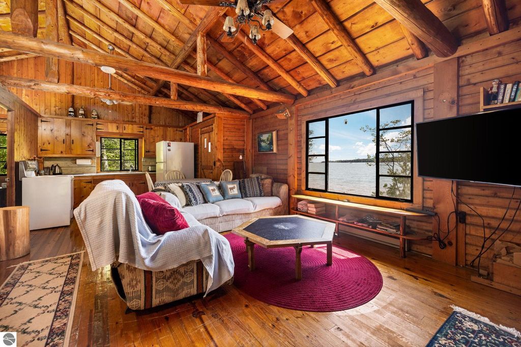 view 63rd full size image of this home