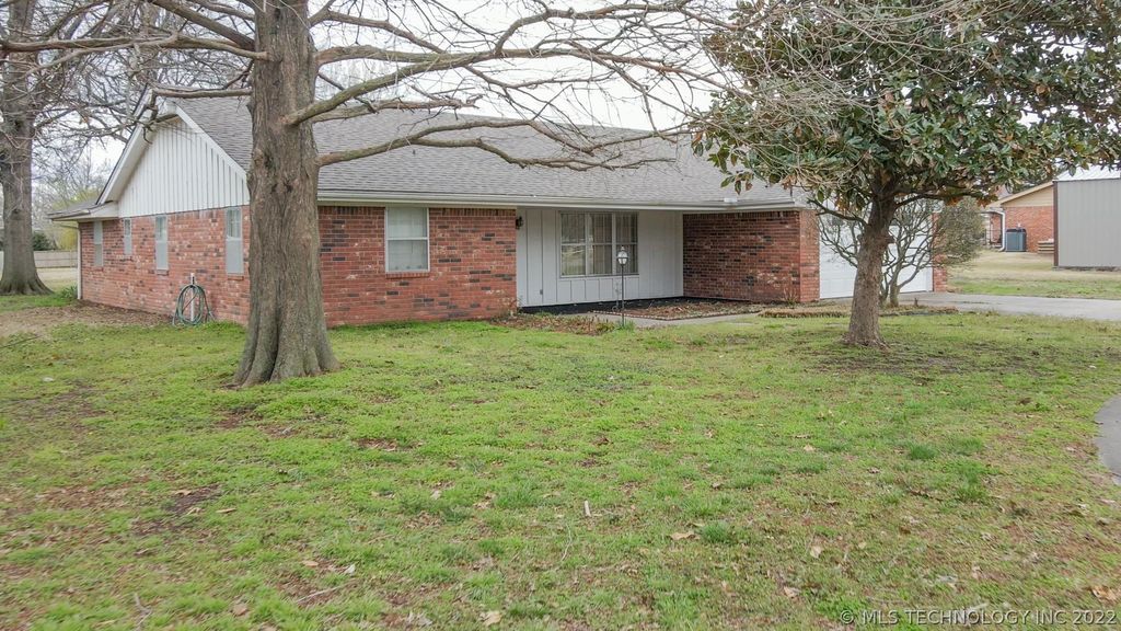 1215 E 13th St, Cushing, OK 74023 Trulia