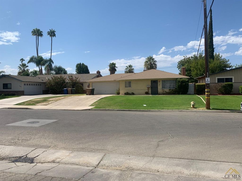 3155 Jade Ave, Bakersfield, CA 93306