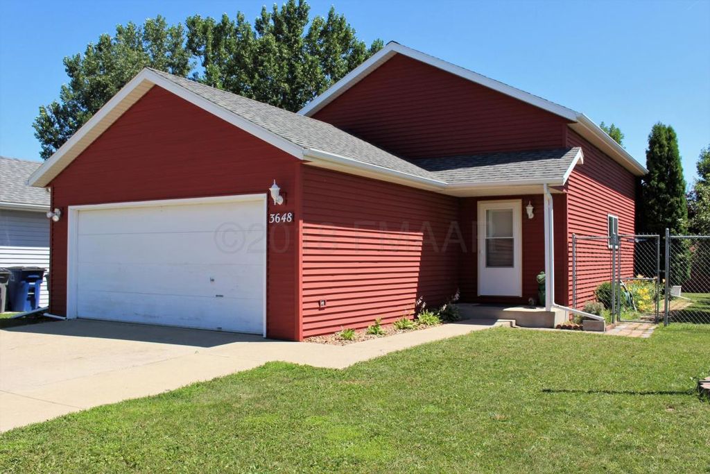 3648 Village Green Ln, Moorhead, MN 56560 Trulia