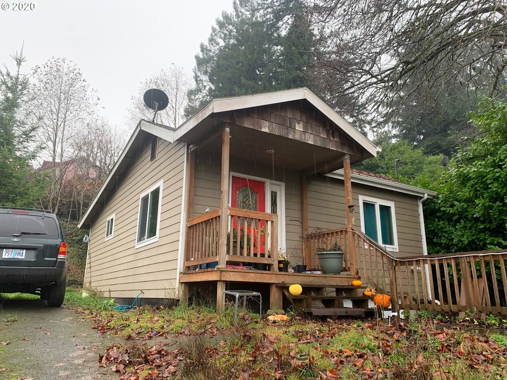 1169 Oregon Ave, Coos Bay, OR - 2 Bed, 1 Bath Single-Family Home | Trulia