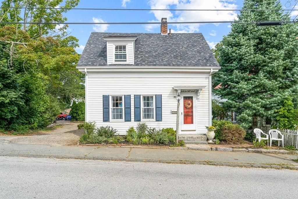 62 High St, Rockport, MA 3 Bed, 1 Bath SingleFamily Home 29 Photos