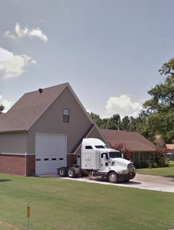 8 Cypress Crk, Marion, AR 72364