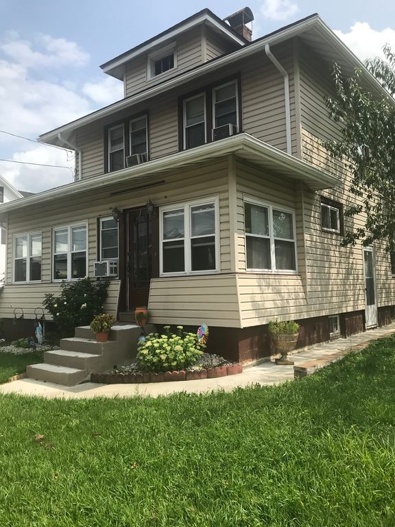 2226 Main St, Whitehall, PA 18052 Trulia