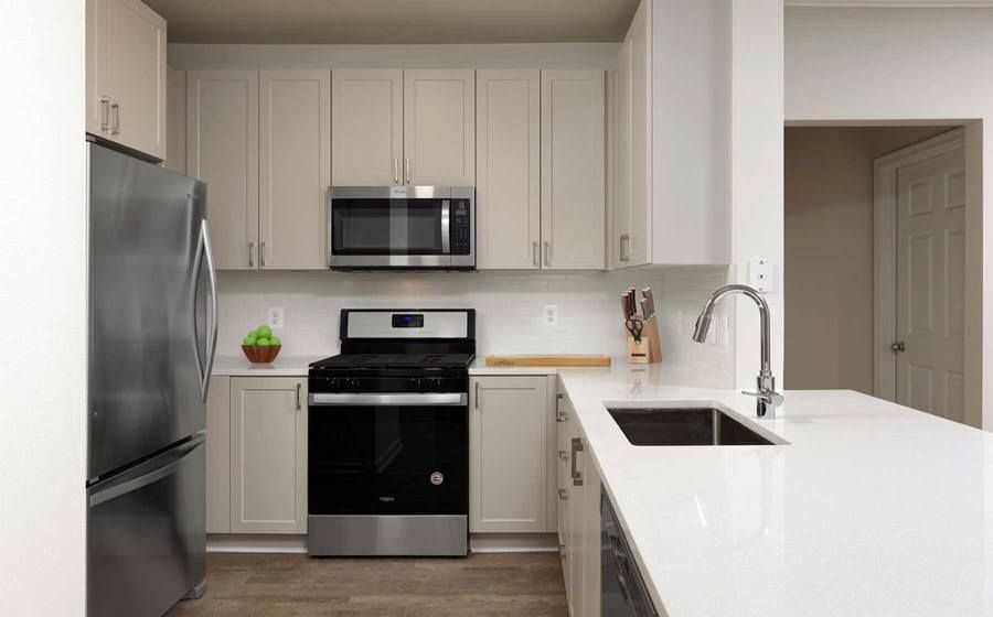 10306 Strathmore Hall St, Rockville, MD 20852