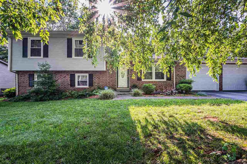 2513 Yuma Dr, Bowling Green, KY 42104