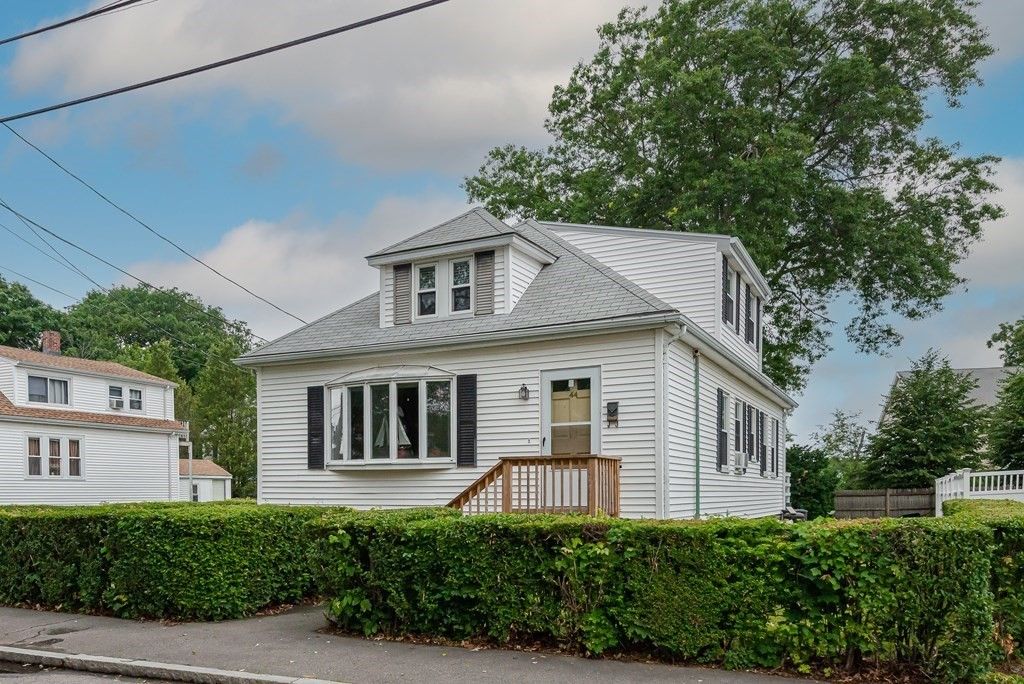 44 Silver St, Quincy, MA 02169