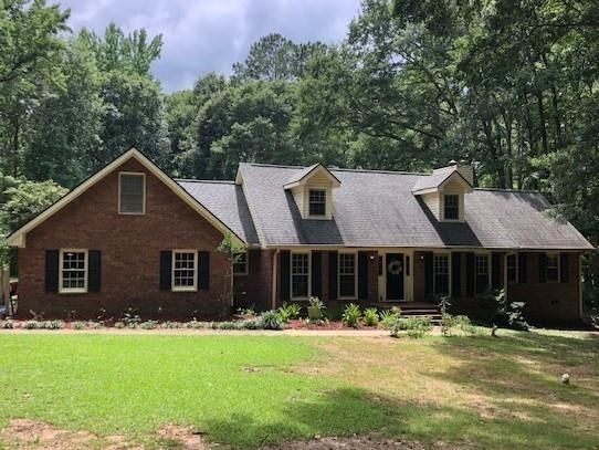 454 Hickory Ln, Griffin, GA 30223